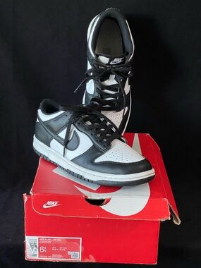 Nike Dunk Low Panda black and white 6.5 Y womens Sz 8